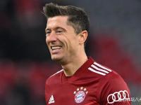 28圈官网-莱万多夫斯基赛事官方发布精彩发挥新规，曼联争议不断！的简单介绍