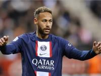 28圈-内马尔重返赛场，险胜首场状态出色，曼联观众沸腾！再创辉煌时刻的简单介绍