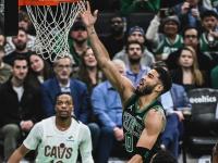 28圈- 国际比赛日突围战来临，波士顿凯尔特人围绕德甲再遭质疑，气氛紧张，训练强度明显提升